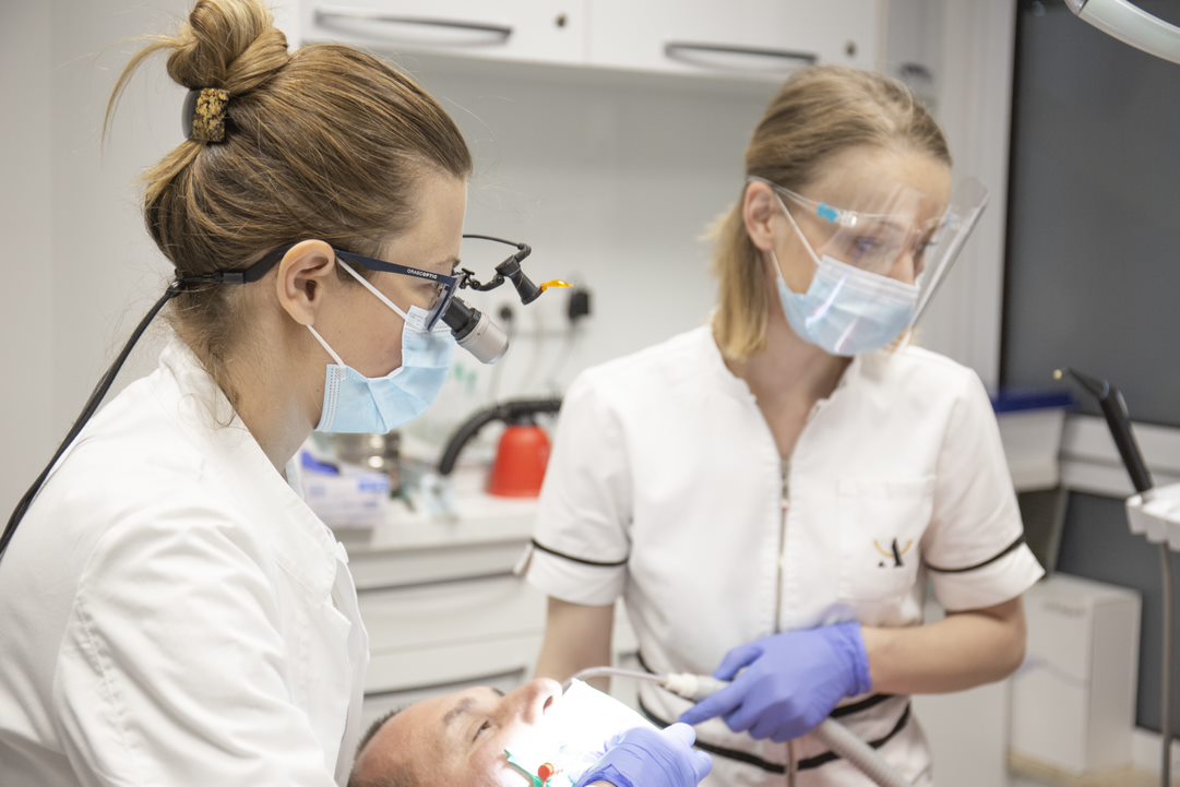 Endodontsko zdravljenje DSA Digital Smile Academy